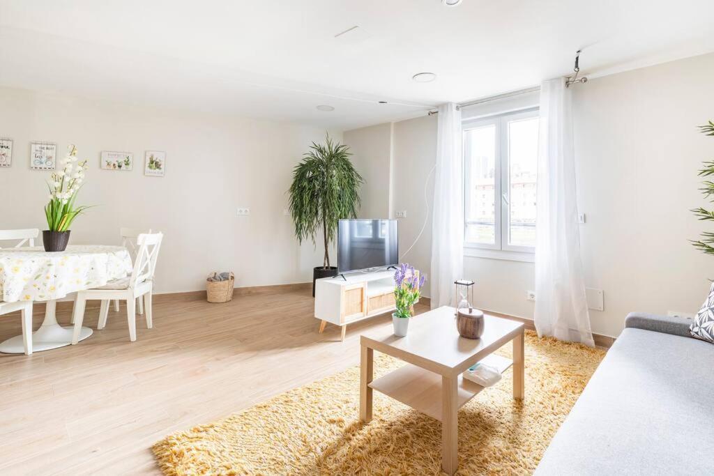 El Toison 21 Parking Gratis-6 Pax Centro-Historico Apartment Bilbao Exterior photo